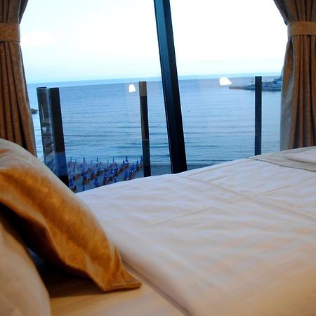 Hotel Cruiser Ülgün Dış mekan fotoğraf